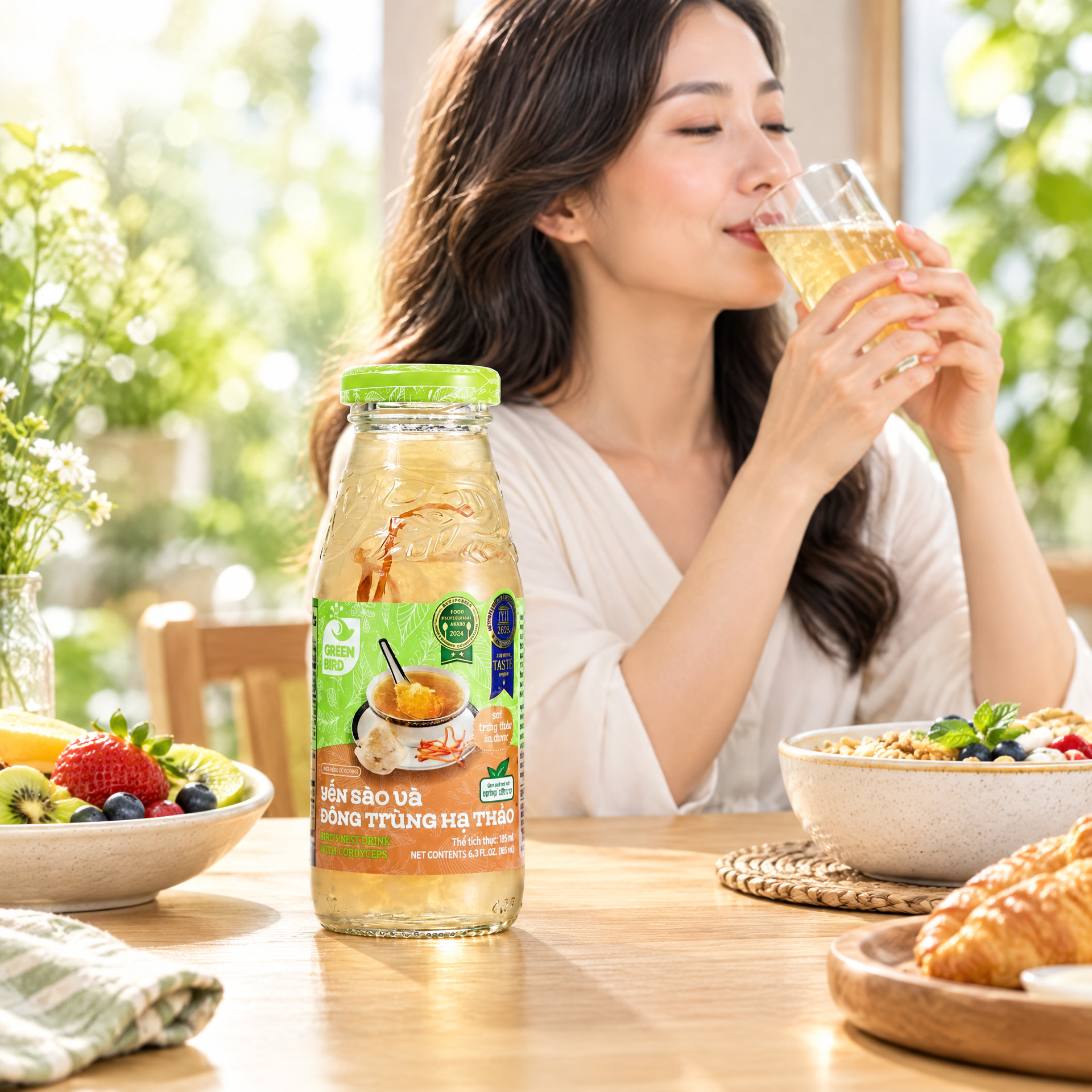 Green Bird Bird's Nest Drink &Cordyceps 185ml - Phù hợp với: Nước uống kết hợp yến sào với nguyên sợi đông trùng hạ thảo, bổ sung năng lượng, axit amin và các dưỡng chất. Green-Bird-Bird-s-Nest-Drink-Cordyceps-185ml-2
