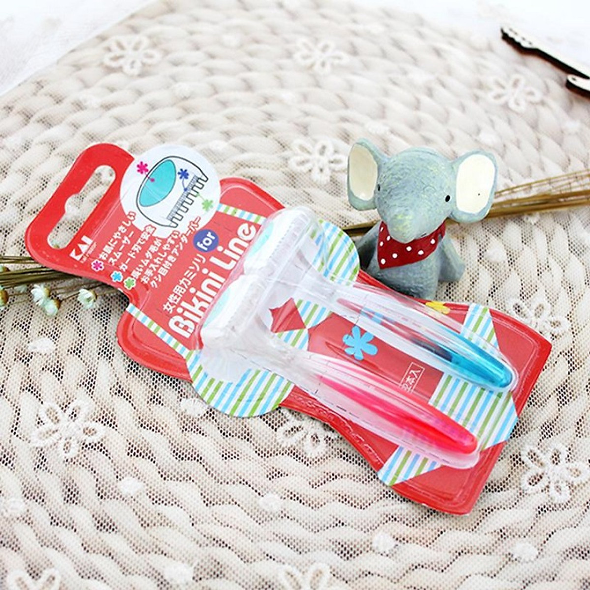 Kai Bikini Line Razor For Women