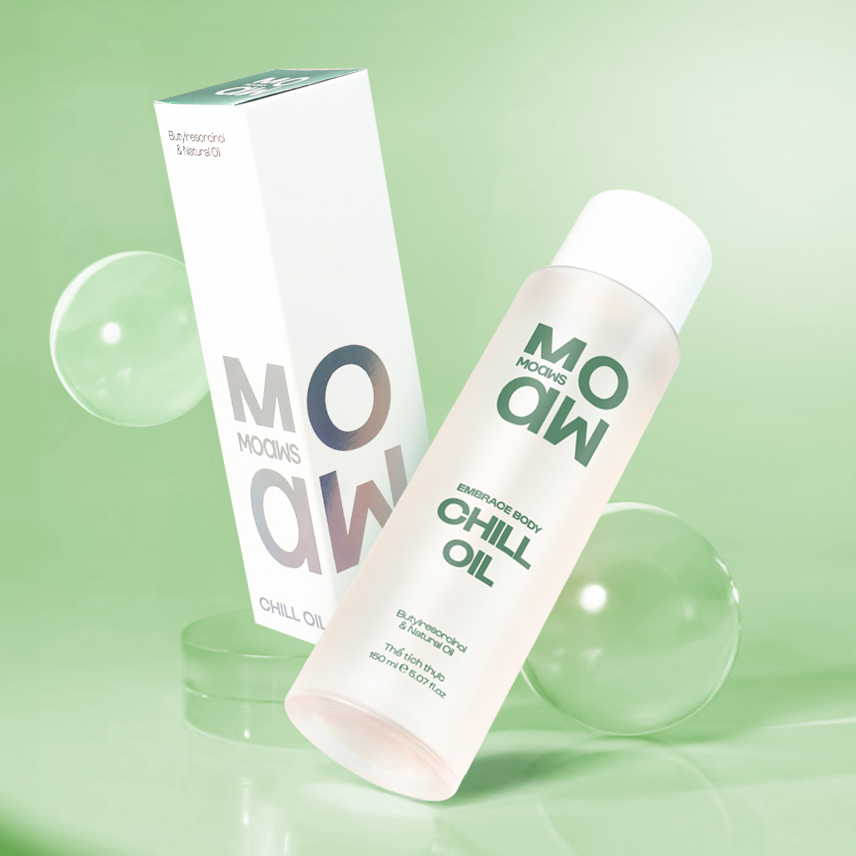 Dầu Dưỡng Thể Moaw Moaws Embrace Body Chill Oil 150ml - Helps skin become silky smooth to the touch, Brings natural healthy glow effect, Helps skin feel more hydrated and even-toned, Suitable for daily use after bathing or relaxing massage Dầu Dưỡng Thể Moaw Moaws Embrace Body Chill Oil 150ml