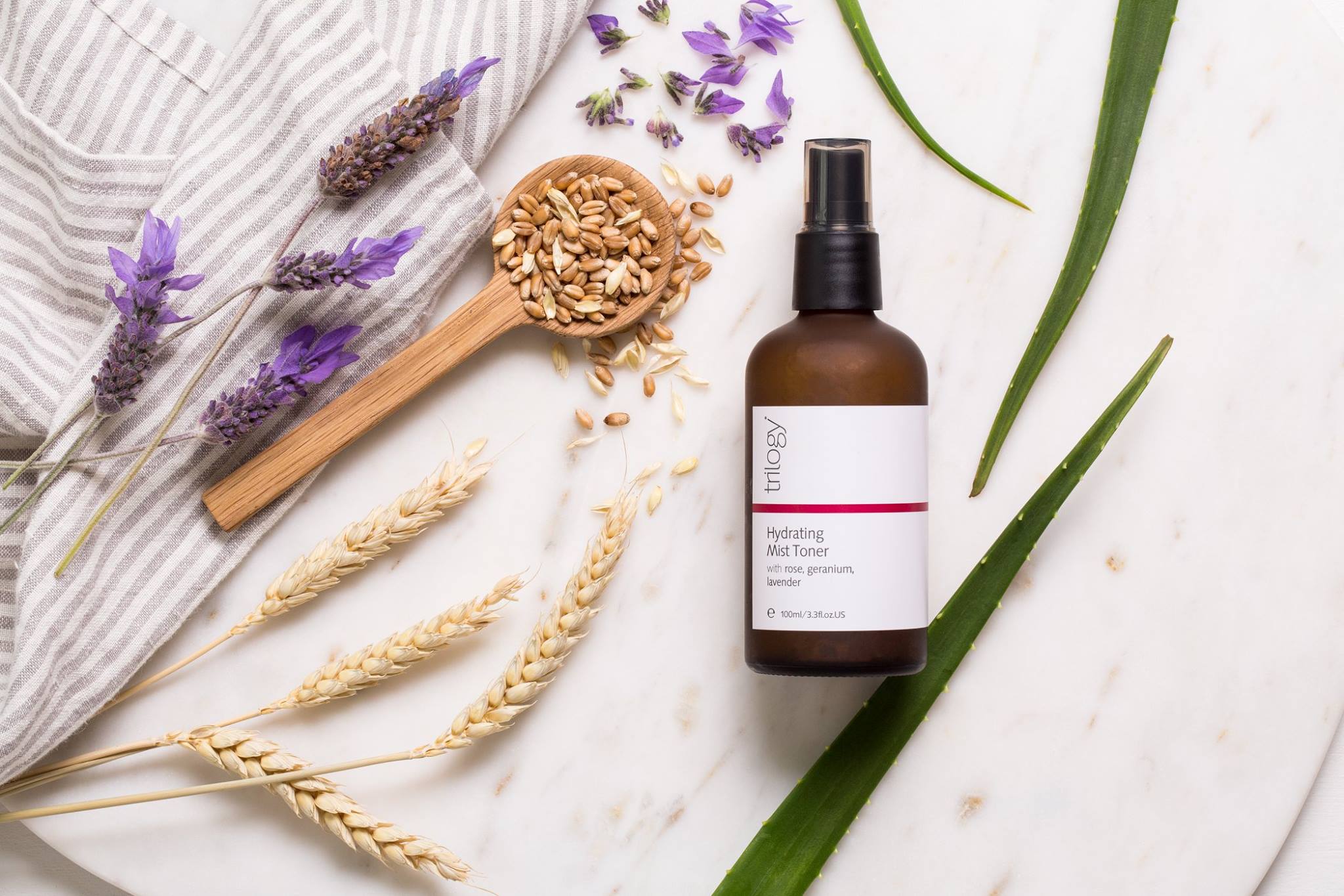 Nước Cân Bằng Dạng Xịt Trilogy Hydrating Mist Toner Cấp Ẩm 100ml DEEP