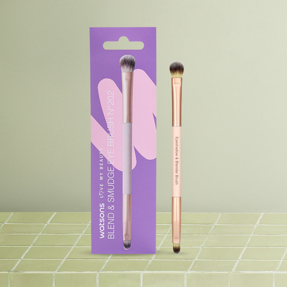 Watsons BlendSmudge Eye Brush - 1