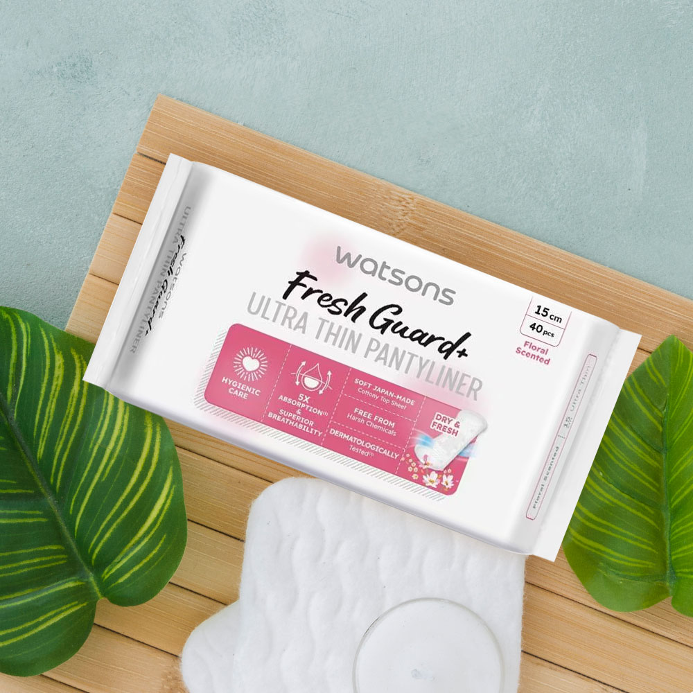 Băng Vệ Sinh Hàng Ngày Watsons Fresh Guard+ Siêu Mỏng Hương Hoa 15cm 40 Miếng - 2