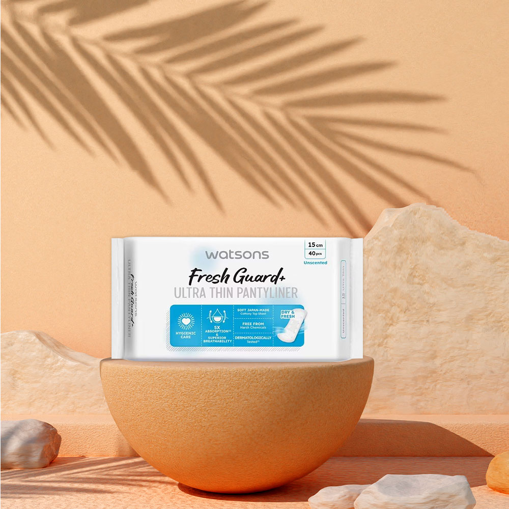 Băng Vệ Sinh Hàng Ngày Watsons Fresh Guard+ Siêu Mỏng Không Mùi 15cm 40 Miếng - 1