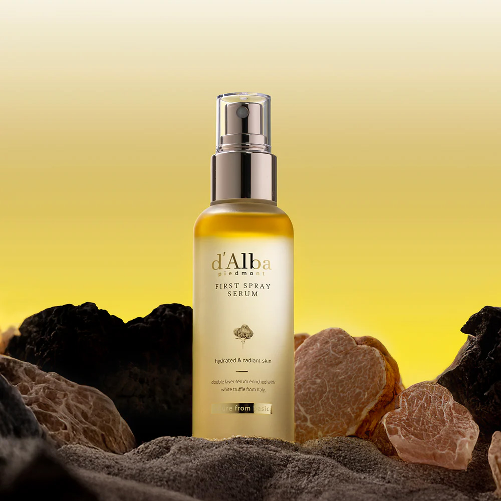 Serum Dạng Xịt d'Alba Căng Bóng Da White Truffle First Spray Serum 100ml giúp cấp ẩm tức thì, làm căng bóng và cải thiện nếp nhăn cho làn da mệt mỏi Serum Dạng Xịt d'Alba Căng Bóng Da White Truffle First Spray Serum 100ml - 1